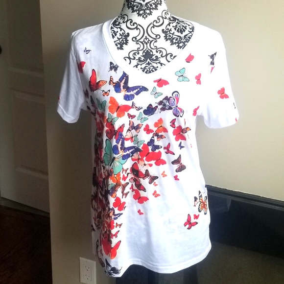 BNWT  T-shirt - Picture 2 of 4